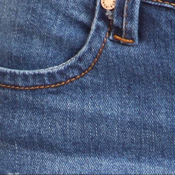 Distressed Skinny - Picture 4 of 5